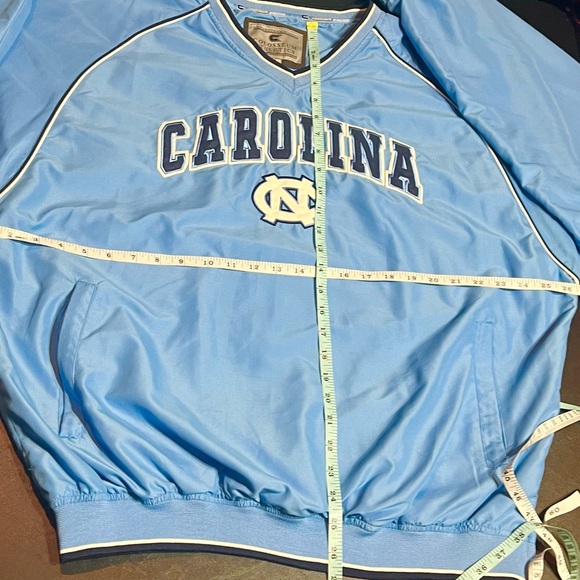 Colosseum Men's North Carolina Tar Heels Pullover Windbreaker - Picture 9 of 12